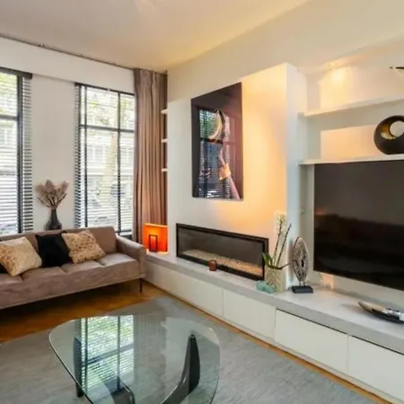 Diamond District's Mansion Incl Parking Villa Anvers