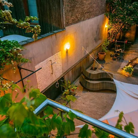 Diamond District's Mansion Incl Parking * Anvers